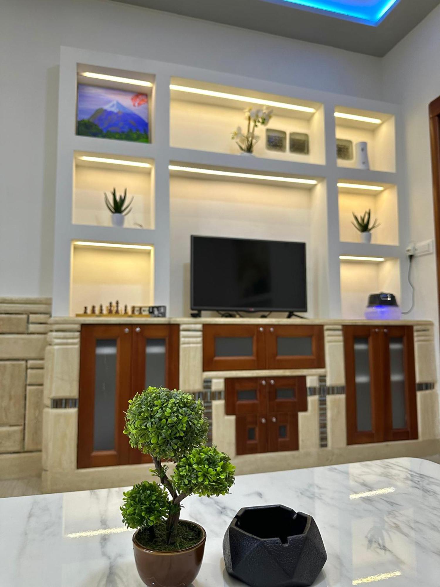 Sea View Apartament. Luxury Area In Durres Beach. Lejlighed Eksteriør billede