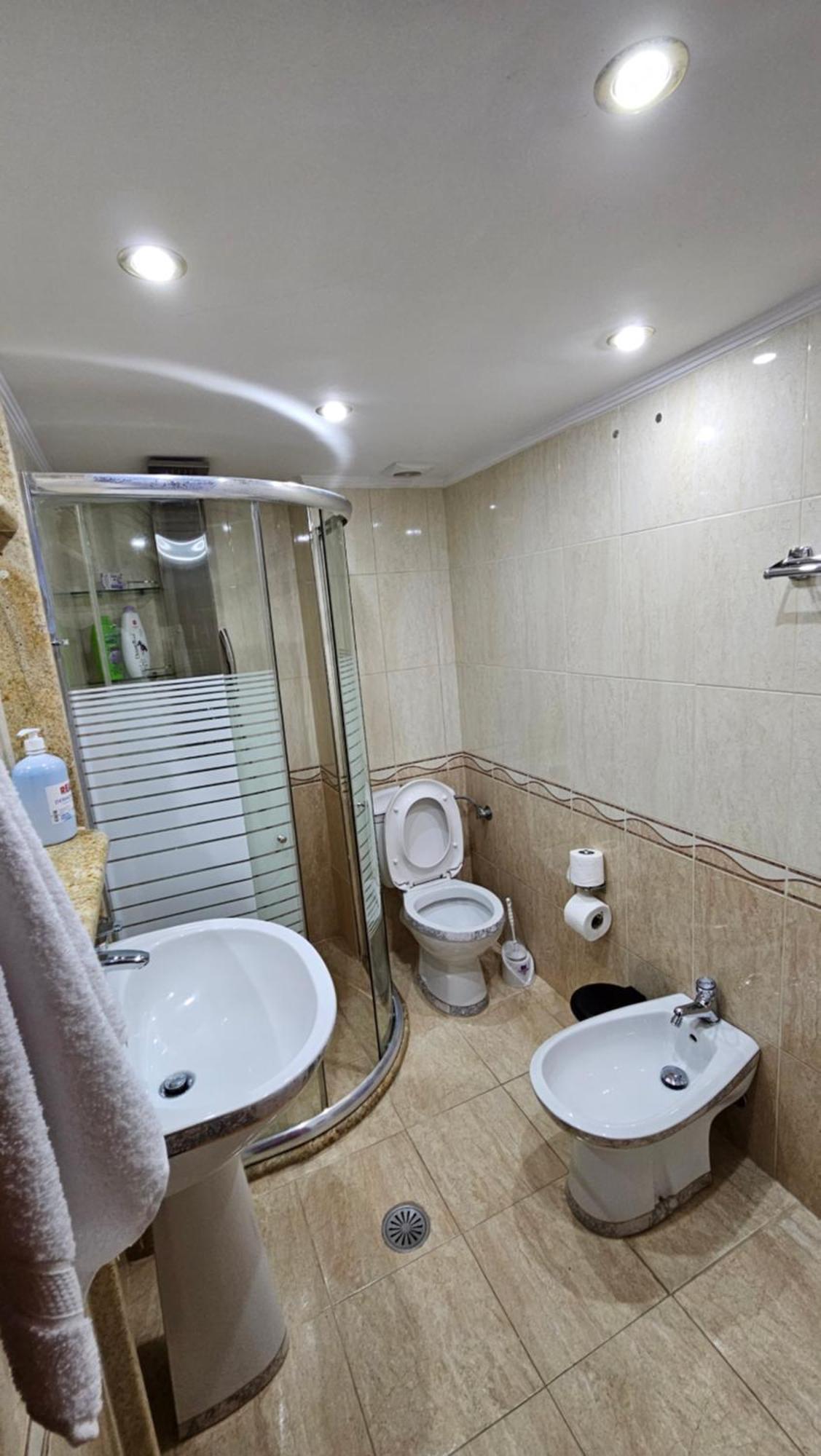 Sea View Apartament. Luxury Area In Durres Beach. Lejlighed Eksteriør billede